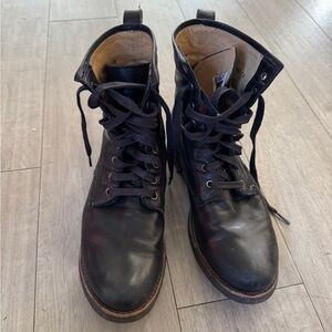 Frye Veronica Combat boot - black leather her women size 9.5